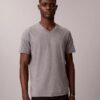 Liquid Touch Classic T-Shirt mit V-Ausschnitt