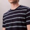 Liquid Touch Stripe T-Shirt mit Rundhalsausschnitt Liquid Touch Stripe T-Shirt mit Rundhalsausschnitt