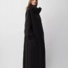Liza Mantel mit hohem Kragen Liza Mantel mit hohem Kragen