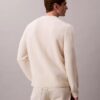 Locker sitzender Pullover aus Merinowolle Locker sitzender Pullover aus Merinowolle