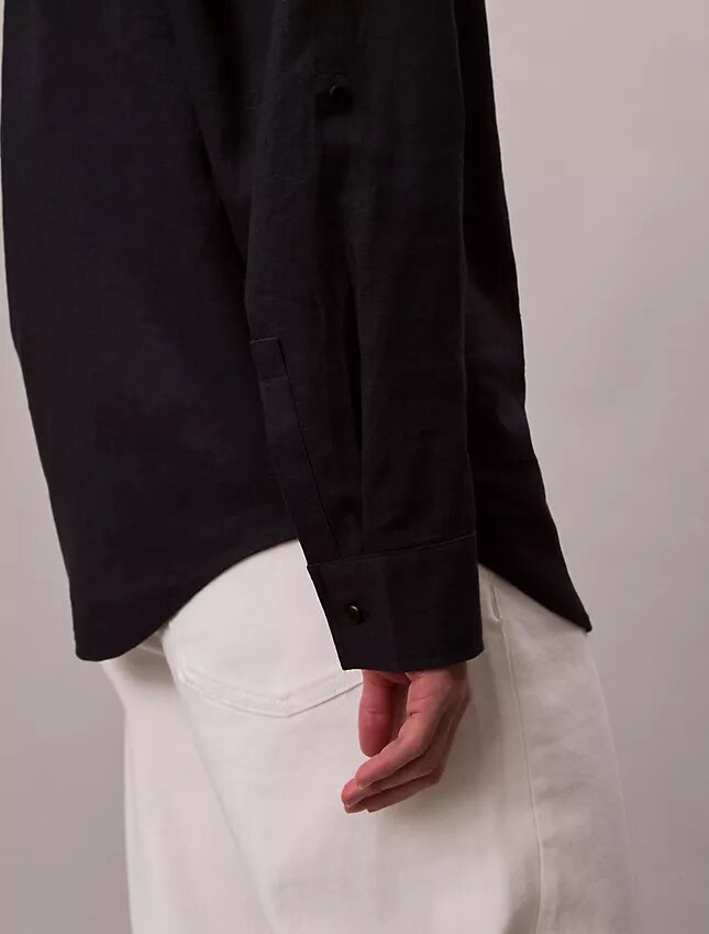 Locker sitzendes Button-Down-Hemd aus Leinenmischung Locker sitzendes Button-Down-Hemd aus Leinenmischung