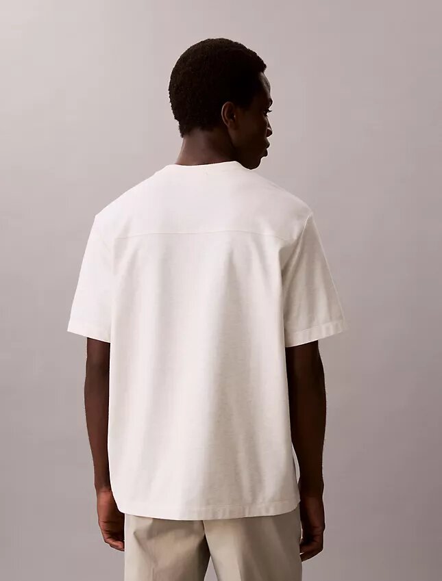 Locker sitzendes T-Shirt aus Baumwollmischung Locker sitzendes T-Shirt aus Baumwollmischung