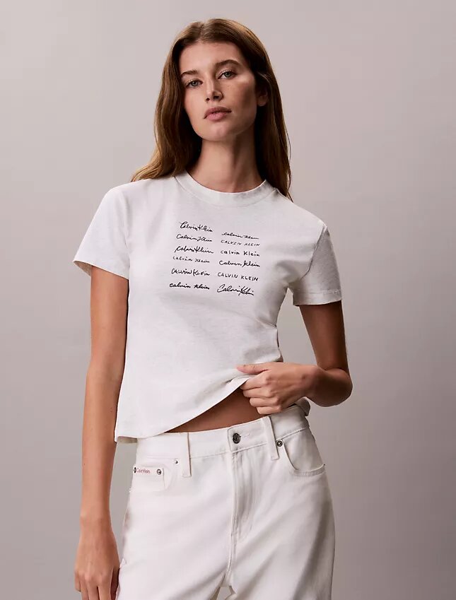 Logo-Schriftzug-Grafik Slim-Fit-T-Shirt Logo-Schriftzug-Grafik Slim-Fit-T-Shirt