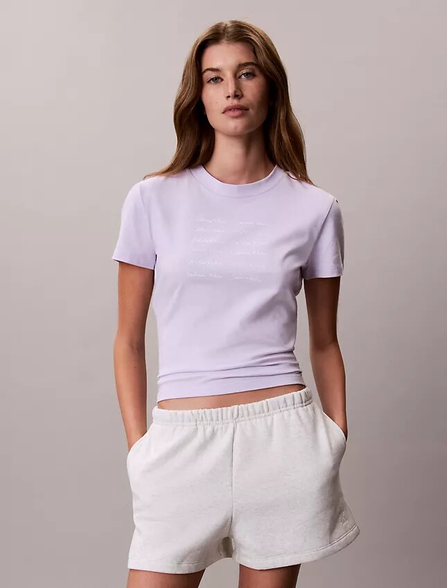 Logo-Schriftzug-Grafik Slim-Fit-T-Shirt Logo-Schriftzug-Grafik Slim-Fit-T-Shirt