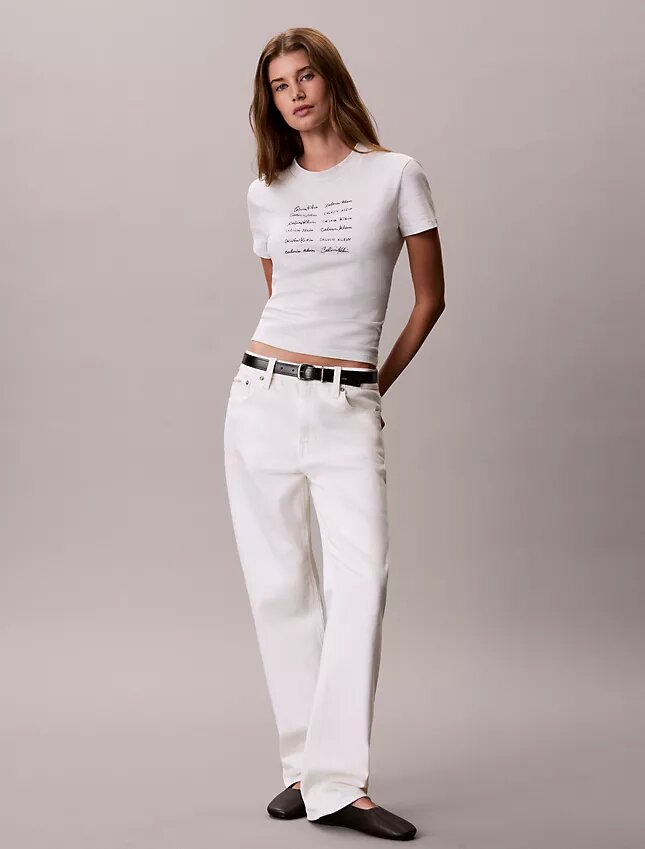 Logo-Schriftzug-Grafik Slim-Fit-T-Shirt Logo-Schriftzug-Grafik Slim-Fit-T-Shirt