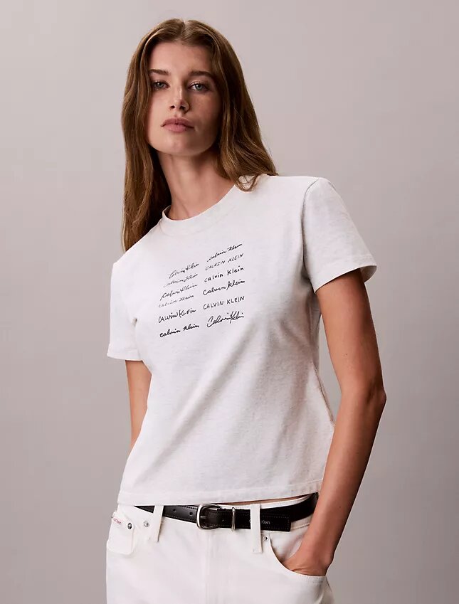 Logo-Schriftzug-Grafik Slim-Fit-T-Shirt Logo-Schriftzug-Grafik Slim-Fit-T-Shirt