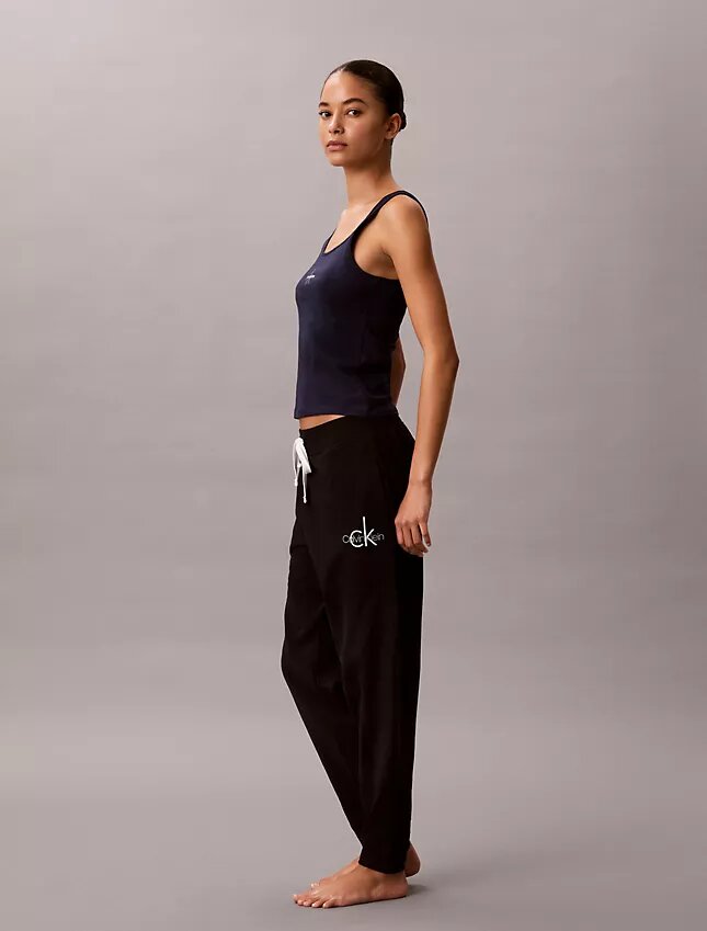 Lounge-Tanktop aus Cotton Stretch-Baumwolle Lounge-Tanktop aus Cotton Stretch-Baumwolle