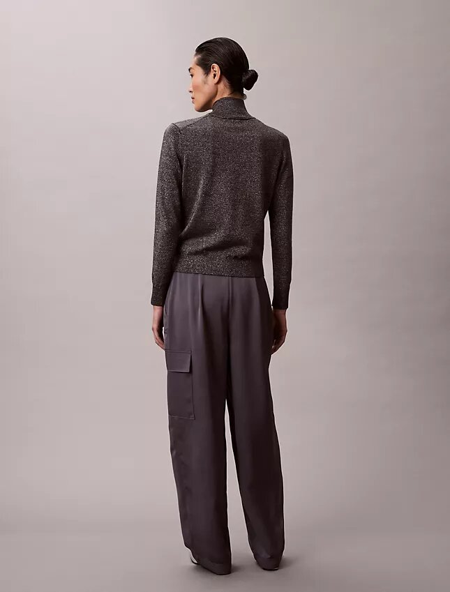 Lässige Cargo-Hose aus Satin-Twill Lässige Cargo-Hose aus Satin-Twill