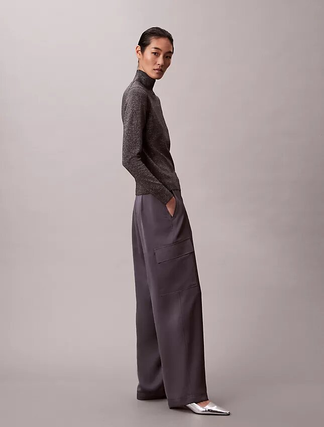 Lässige Cargo-Hose aus Satin-Twill Lässige Cargo-Hose aus Satin-Twill