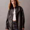 Lässige Hemdjacke aus Kunstleder