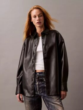 Lässige Hemdjacke aus Kunstleder