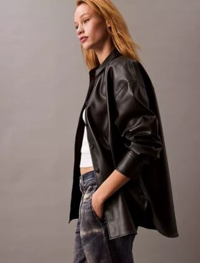 Lässige Hemdjacke aus Kunstleder