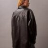 Lässige Hemdjacke aus Kunstleder