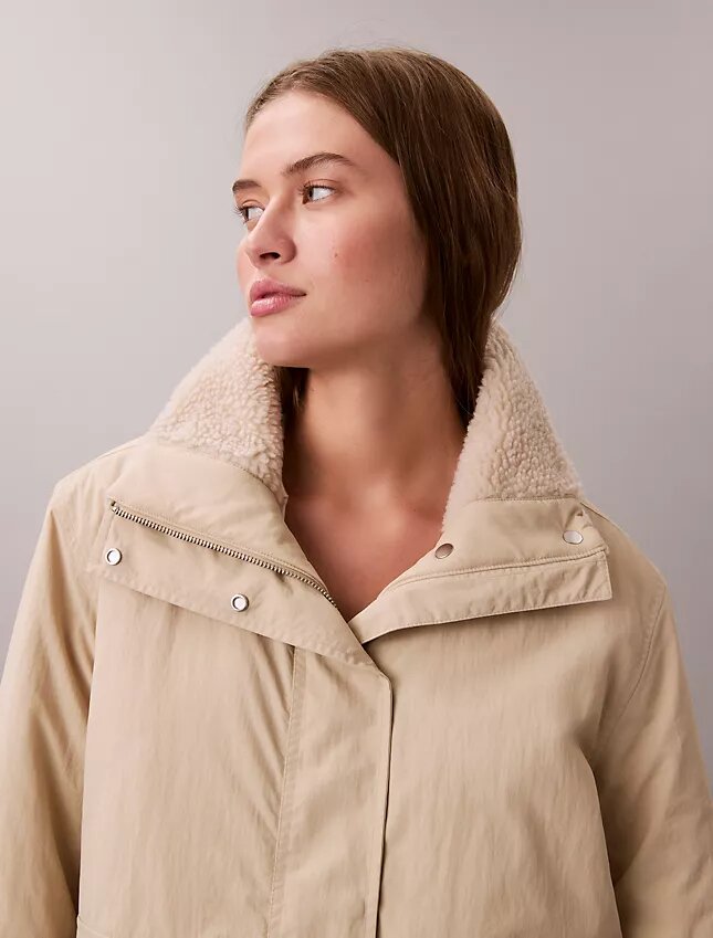 Lässige Jacke mit Sherpa-Kragen Lässige Jacke mit Sherpa-Kragen