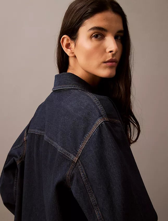 Lässiges Denim-Hemd mit Knopfleiste Lässiges Denim-Hemd mit Knopfleiste