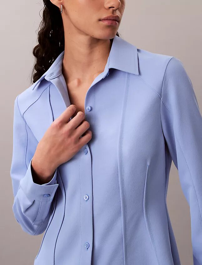 Lässiges Mini-Hemd-Kleid aus Twill Lässiges Mini-Hemd-Kleid aus Twill