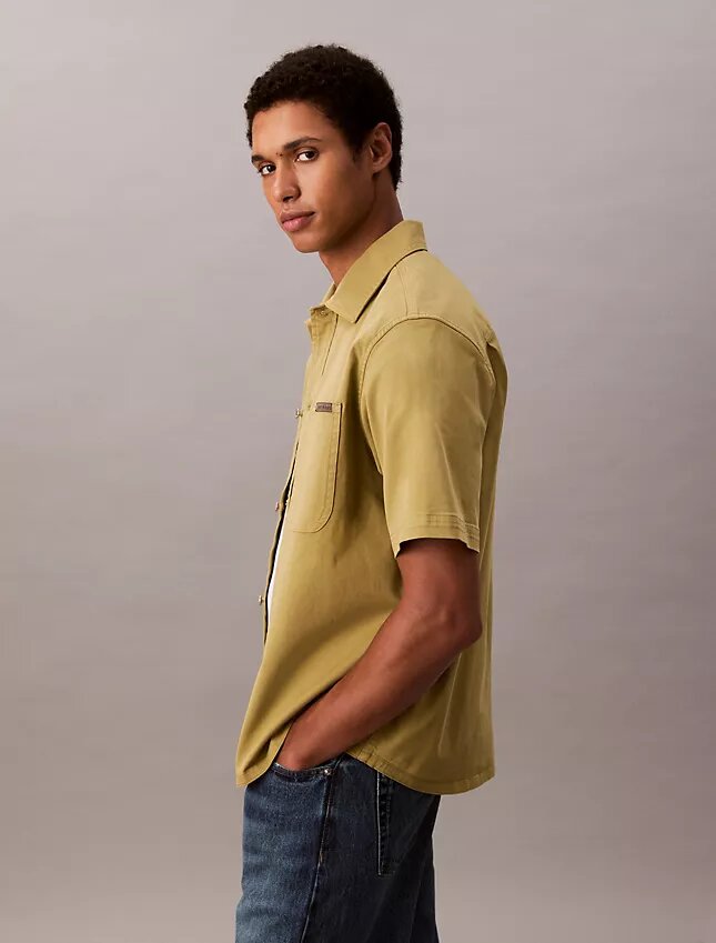 Lässiges Utility Shirt mit Knopfleiste Lässiges Utility Shirt mit Knopfleiste