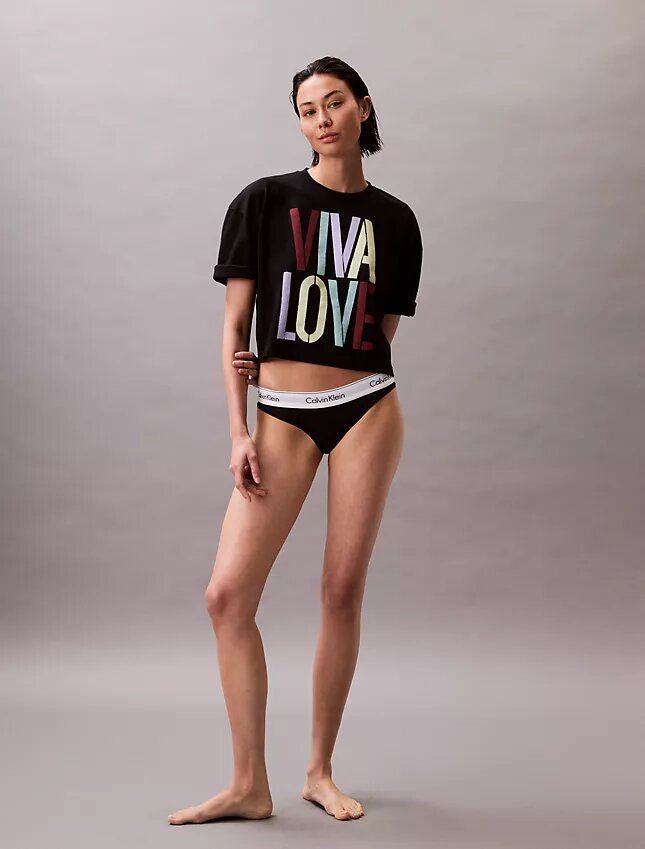 Marc Hundley Pride Viva Love Kurzes, locker sitzendes T-Shirt Marc Hundley Pride Viva Love Kurzes, locker sitzendes T-Shirt