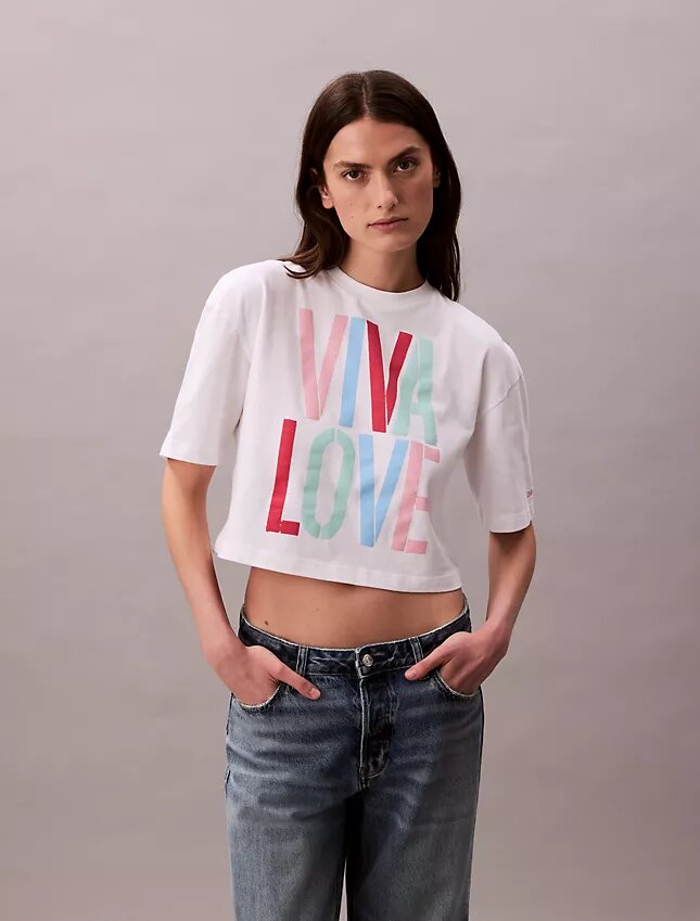 Marc Hundley Pride Viva Love Kurzes, locker sitzendes T-Shirt Marc Hundley Pride Viva Love Kurzes, locker sitzendes T-Shirt