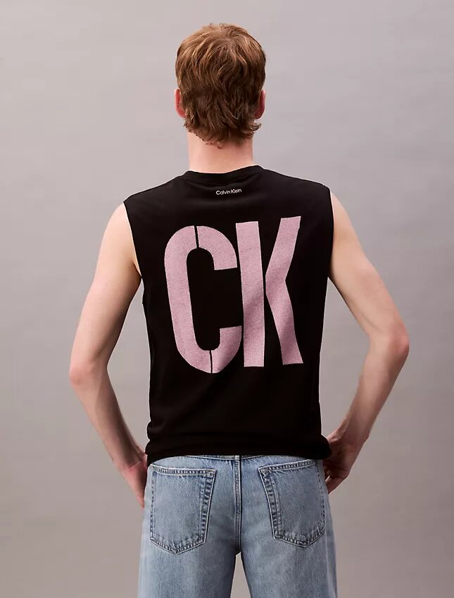 Marc Hundley Pride Viva Love Tanktop mit lockerer Passform Marc Hundley Pride Viva Love Tanktop mit lockerer Passform