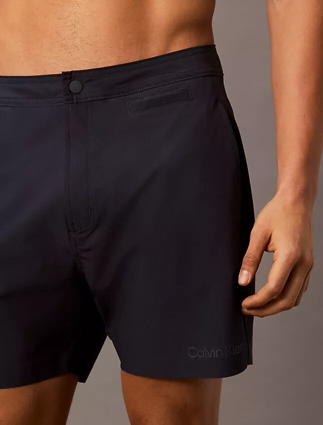 Maßgeschneiderte 5″-Volley-Badeshorts Maßgeschneiderte 5″-Volley-Badeshorts