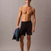 Maßgeschneiderte 5″-Volley-Badeshorts Maßgeschneiderte 5″-Volley-Badeshorts