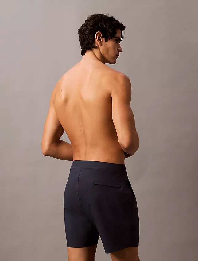 Maßgeschneiderte 5″-Volley-Badeshorts Maßgeschneiderte 5″-Volley-Badeshorts