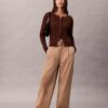 Maßgeschneiderte Hose mit Gürtel Maßgeschneiderte Hose mit Gürtel