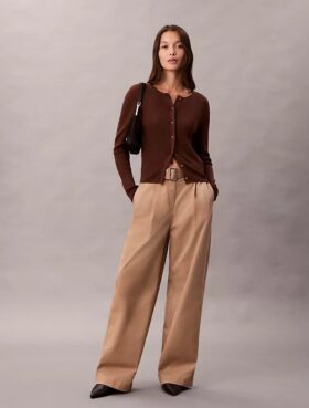 Maßgeschneiderte Hose mit Gürtel