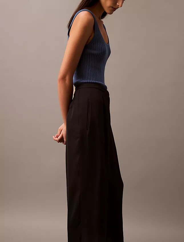 Maßgeschneiderte Hose mit hoher Taille Maßgeschneiderte Hose mit hoher Taille