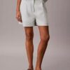 Maßgeschneiderte Shorts aus Leinenmischung Maßgeschneiderte Shorts aus Leinenmischung