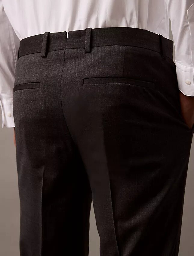 Maßgeschneiderte Slim-Fit-Hose aus Wollmischung Maßgeschneiderte Slim-Fit-Hose aus Wollmischung