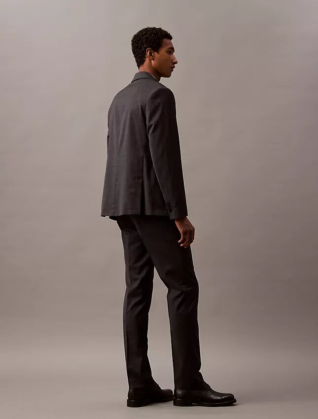 Maßgeschneiderte Slim-Fit-Hose aus Wollmischung Maßgeschneiderte Slim-Fit-Hose aus Wollmischung