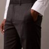 Maßgeschneiderte Slim-Fit-Hose aus Wollmischung Maßgeschneiderte Slim-Fit-Hose aus Wollmischung