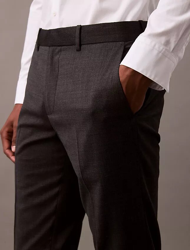 Maßgeschneiderte Slim-Fit-Hose aus Wollmischung Maßgeschneiderte Slim-Fit-Hose aus Wollmischung
