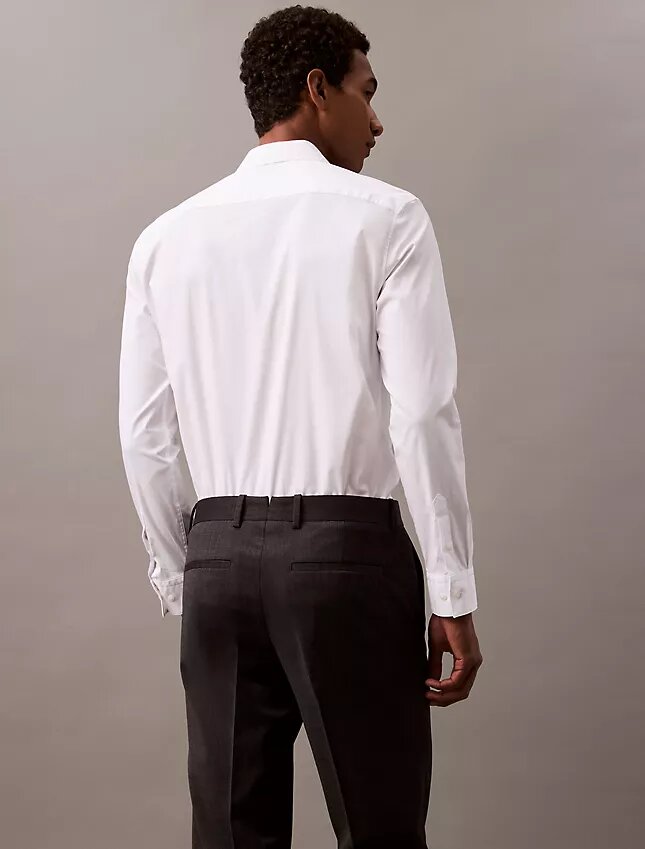 Maßgeschneiderte Slim-Fit-Hose aus Wollmischung Maßgeschneiderte Slim-Fit-Hose aus Wollmischung