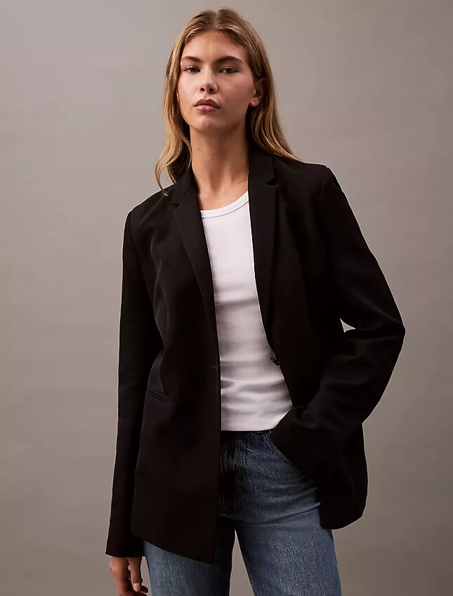 Maßgeschneiderter Blazer aus Rayon Maßgeschneiderter Blazer aus Rayon