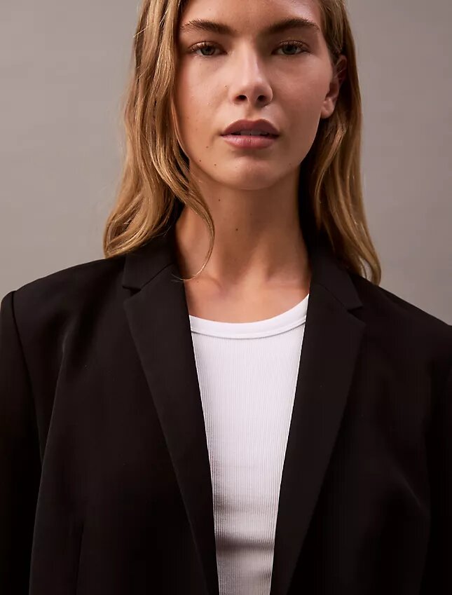 Maßgeschneiderter Blazer aus Rayon Maßgeschneiderter Blazer aus Rayon