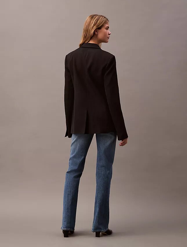 Maßgeschneiderter Blazer aus Rayon Maßgeschneiderter Blazer aus Rayon