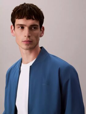 Matte Bomberjacke