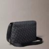 Messenger-Tasche mit durchgehendem Monogram Messenger-Tasche mit durchgehendem Monogram