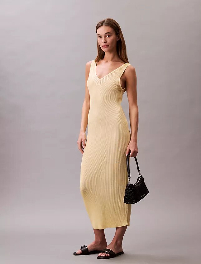 Midi-Kleid aus Viskose-Rippstrick Midi-Kleid aus Viskose-Rippstrick