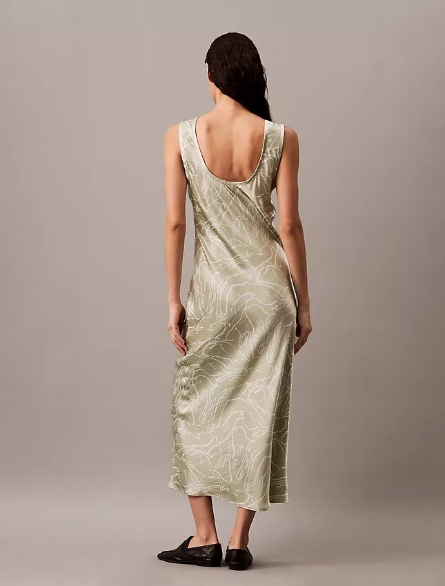 Midi-Kleid mit Crushed-Satin-Print Midi-Kleid mit Crushed-Satin-Print