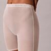 Minimalistische Boyshorts mit tiefem Rückenausschnitt aus Mesh Minimalistische Boyshorts mit tiefem Rückenausschnitt aus Mesh
