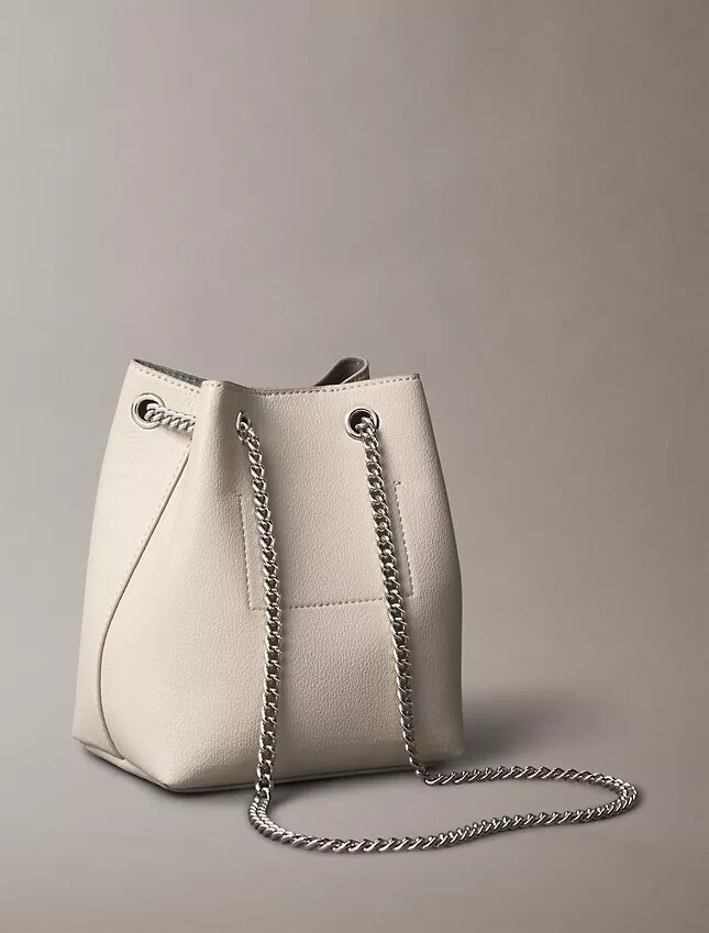 Minimalistische Monogram-Beuteltasche Minimalistische Monogram-Beuteltasche