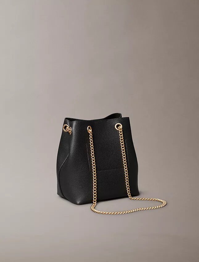 Minimalistische Monogram-Beuteltasche Minimalistische Monogram-Beuteltasche