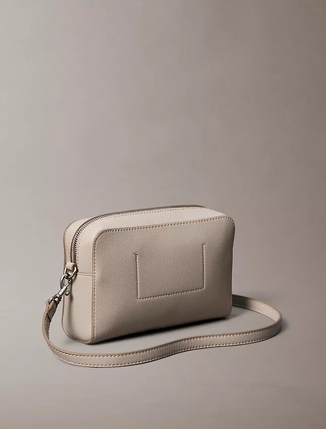 Minimalistische Monogram-Handytasche Minimalistische Monogram-Handytasche