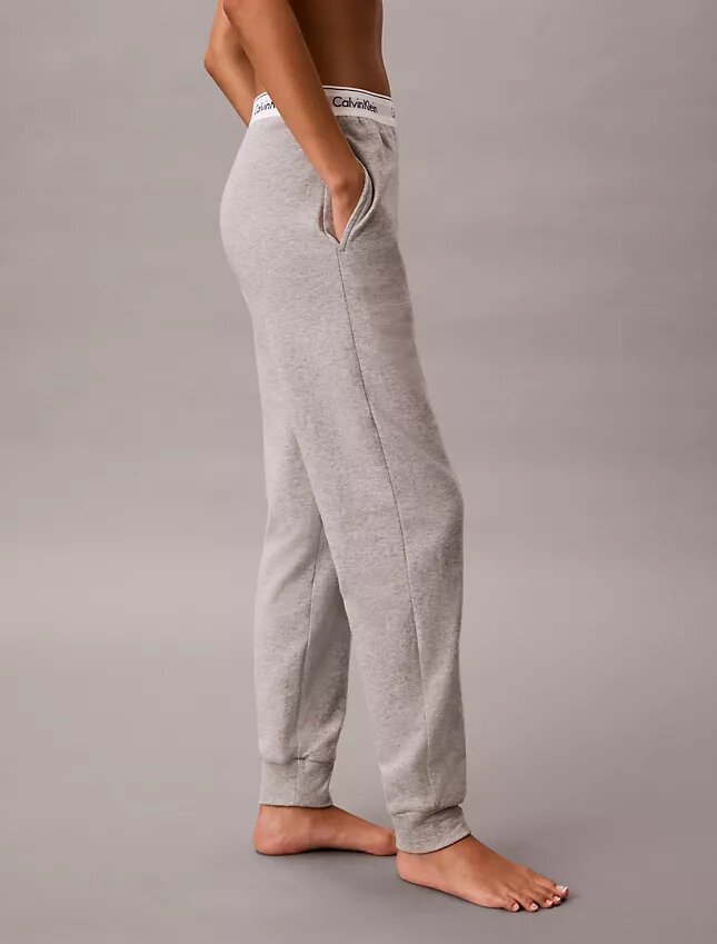 Moderne Jogginghose aus Frottee Moderne Jogginghose aus Frottee