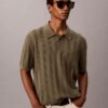 Moderne Sonnenbrille aus Acetat in modifizierter Rechteckform Moderne Sonnenbrille aus Acetat in modifizierter Rechteckform
