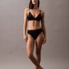 Moderner Bikini-Slip mit Logo als Unterteil Moderner Bikini-Slip mit Logo als Unterteil
